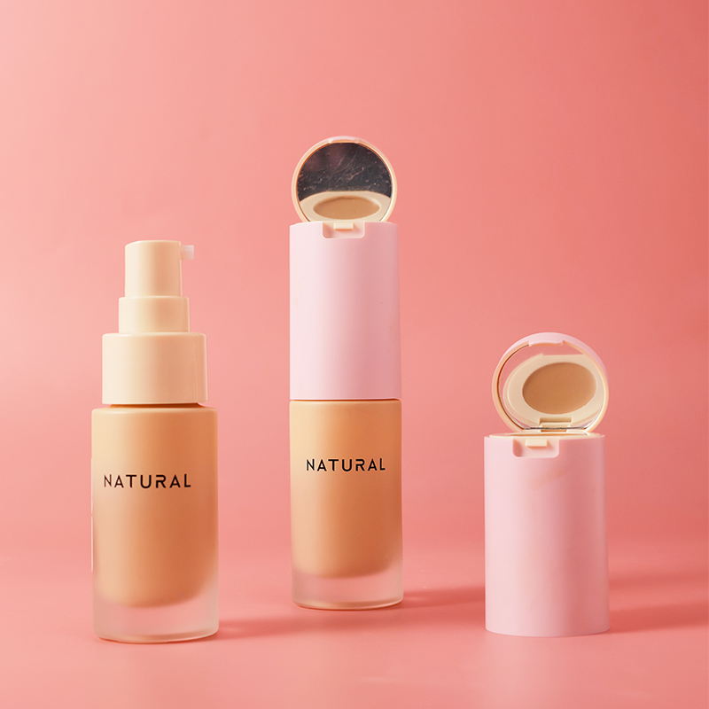 2 IN 1 Foundation Liquid + Concealer 02