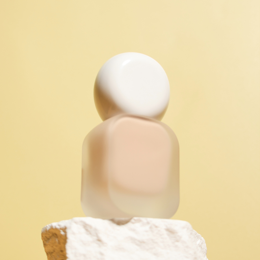 Natural Radiant Longwear Foundation 1