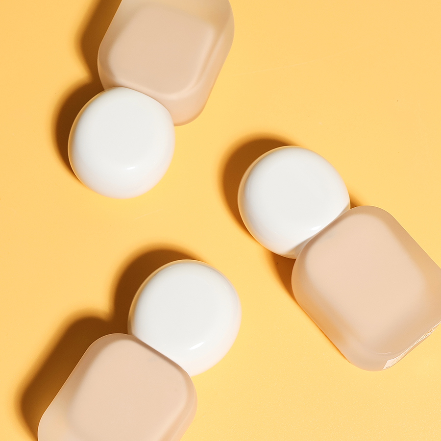 Natural Radiant Longwear Foundation 04